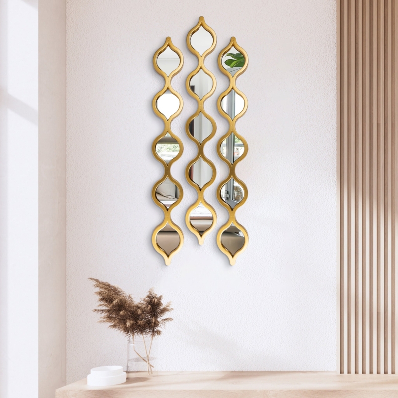 Teardrop Wall Mirror Set Decor: 3-Piece Metallic Vertical Stack