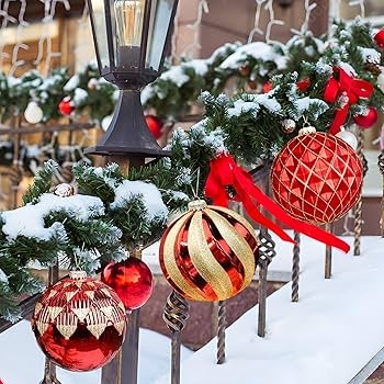 Traditional Red and Gold Ornaments: Intricate Glitter Filigree Patterns