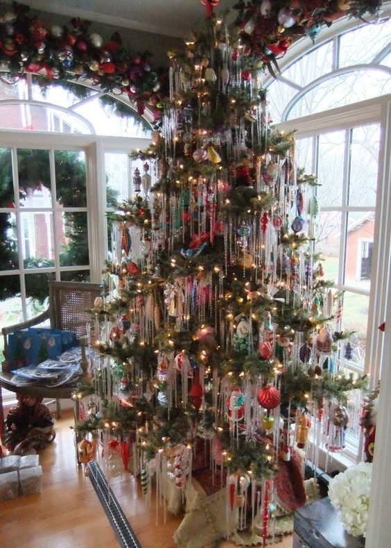 Vintage Christmas Tree with Retro Bubble Lights and Silver Lametta