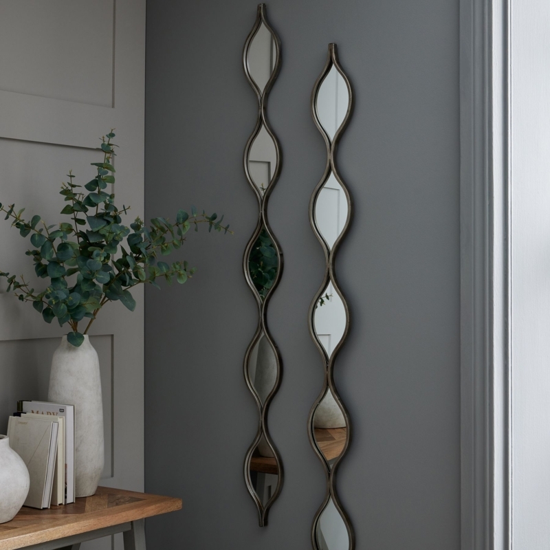 Wall Mirror Round Multi-Layered Petal Frame Antique Silver Glam Decor