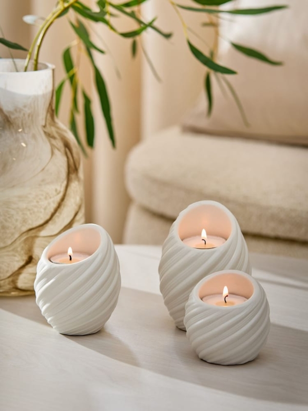 White Ceramic Tea Light Set Pleated Texture Graduated Heights
