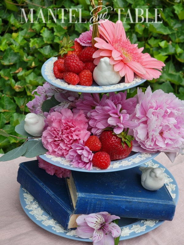 Wooden Serving Tray Styling Ideas With Natural Grain and Cutout Handles