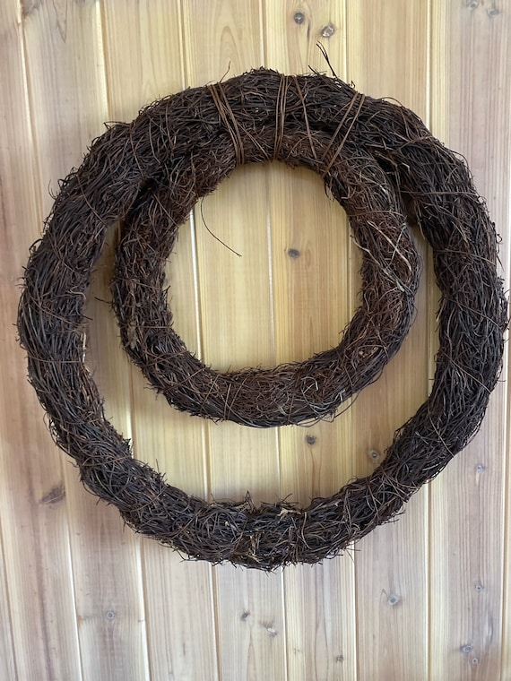 Wreath Natural Vine Double Ring Silhouette Rustic Farmhouse Decor