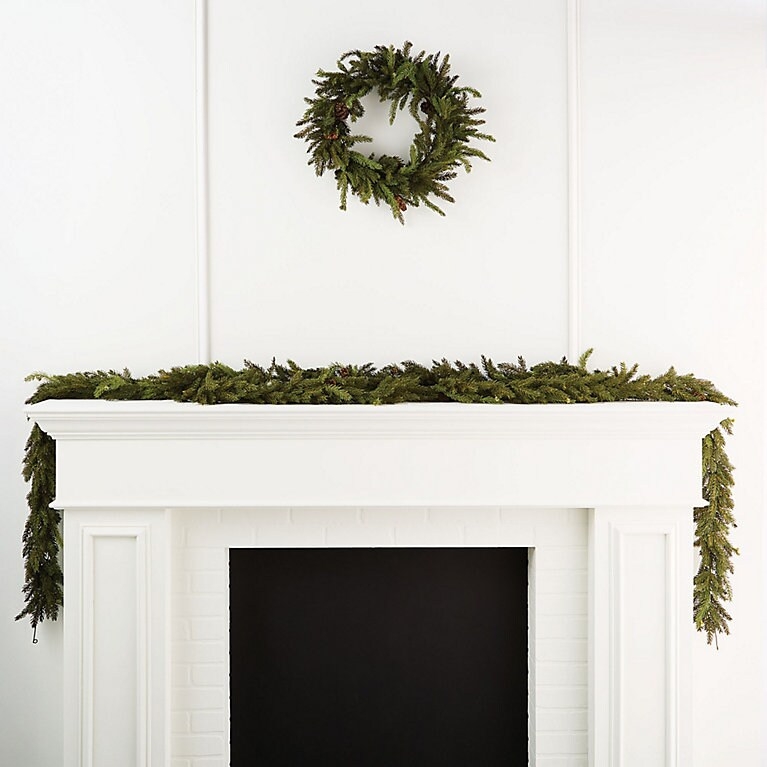 Wreath Traditional Evergreen 20 Inch Scale With Pine Cones