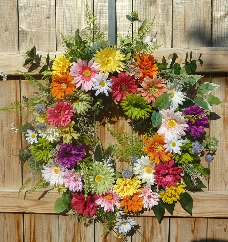 Yellow Gerbera Daisy Wreath on Woven Base, Summer Floral Wreath