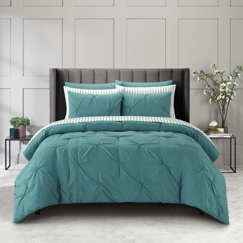 Bedding Set Diamond Pintuck Texture Pleated Details Transitional