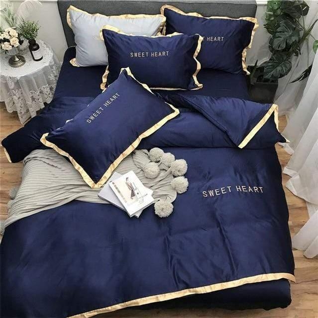 Bedding Set White Black Circular Graphic Motif Piped Edges Clean