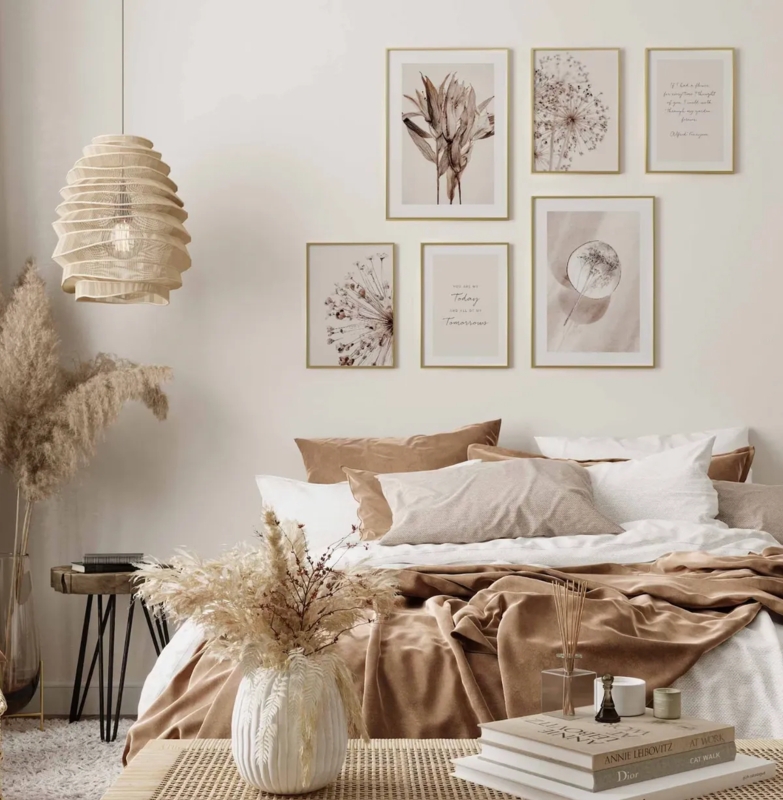 Bedroom Decor: Monochromatic Beige with Layered Textiles & Slats