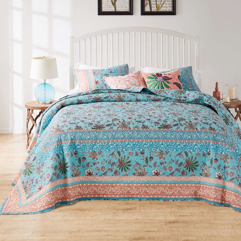 Bedspread Turquoise Quilted Scrolling Floral Scalloped Edge Boho