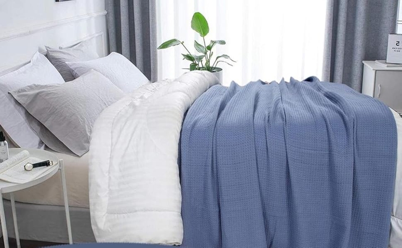 Blanket Ivory Waffle Weave Cotton Honeycomb Texture