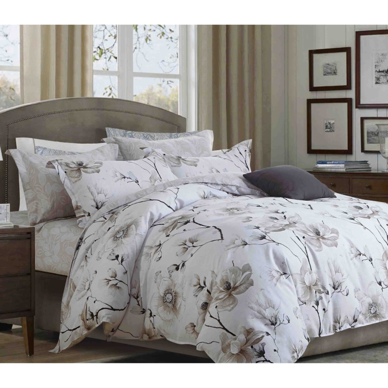 Bold Floral Print Comforter Set, Dark Brown Modern Farmhouse Styling