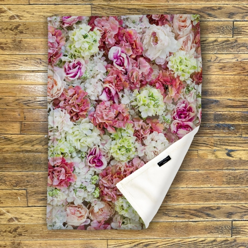 Botanical Print Throw Blanket, Large Scale Floral Bouquet Plush