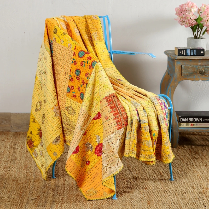 Chunky Hand-Woven Blanket Throw in Beige with Oversized Tassels