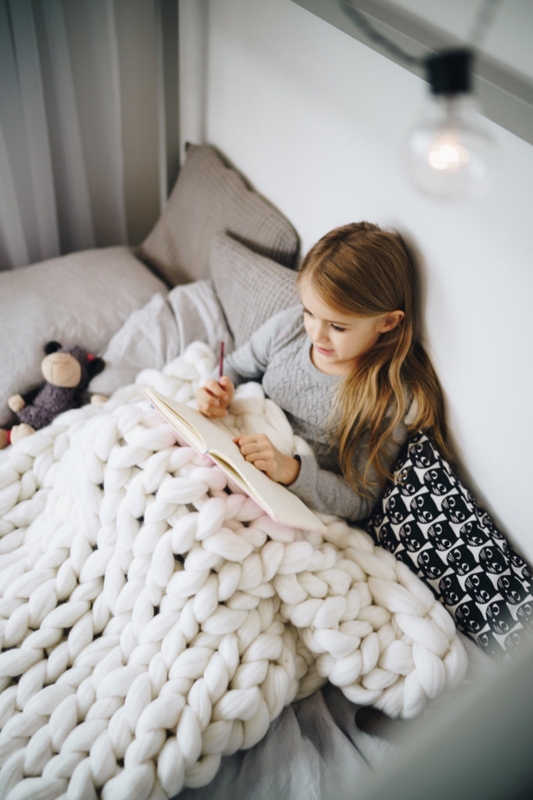 Chunky Knit Throw Blanket White Wool Like Oversized Braid Minimalist