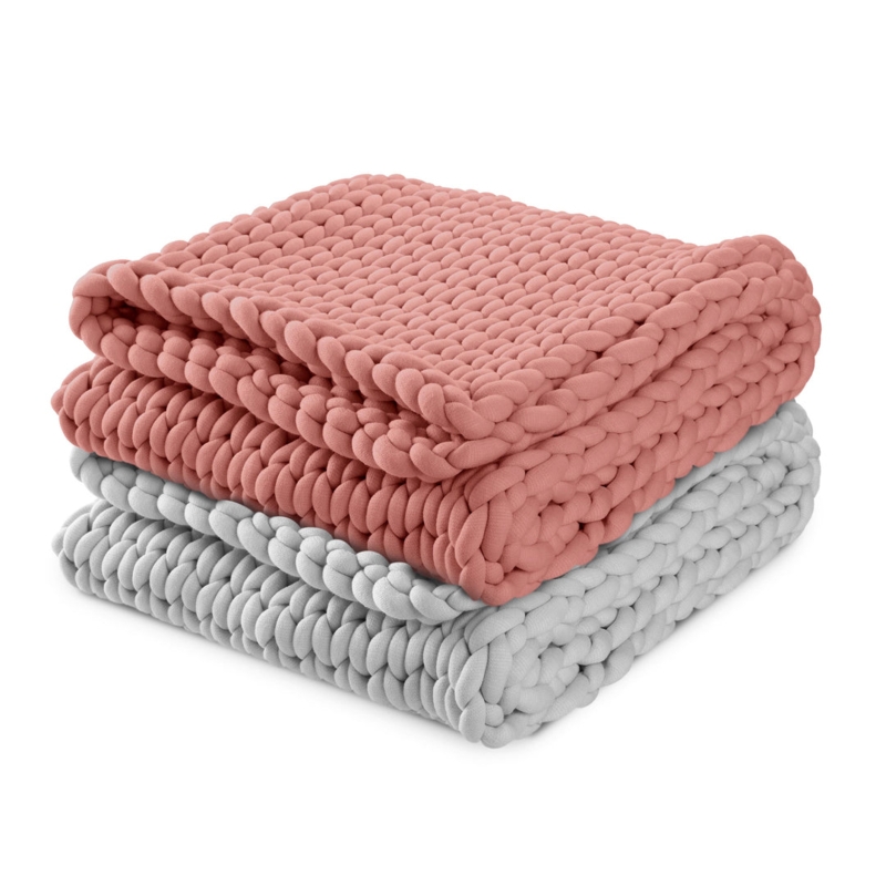 Chunky Knit Weighted Throw Blankets in Grey Gradient