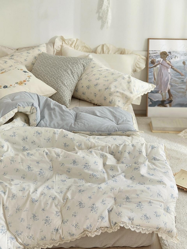 Comforter Set Cottage Style Dainty Floral Print Quilted Sky Hue