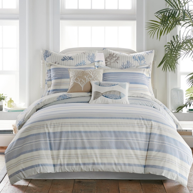 Comforter Set featuring Blue & Taupe Botanical Print motifs.