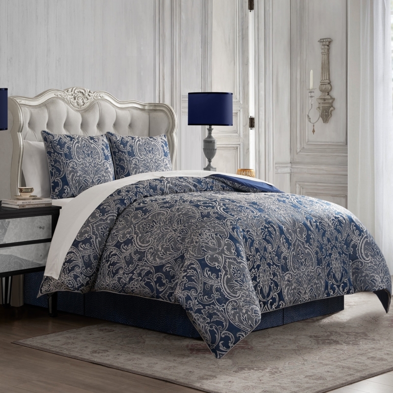 Comforter Set Geometric Grid Pattern Tailored Coastal Style