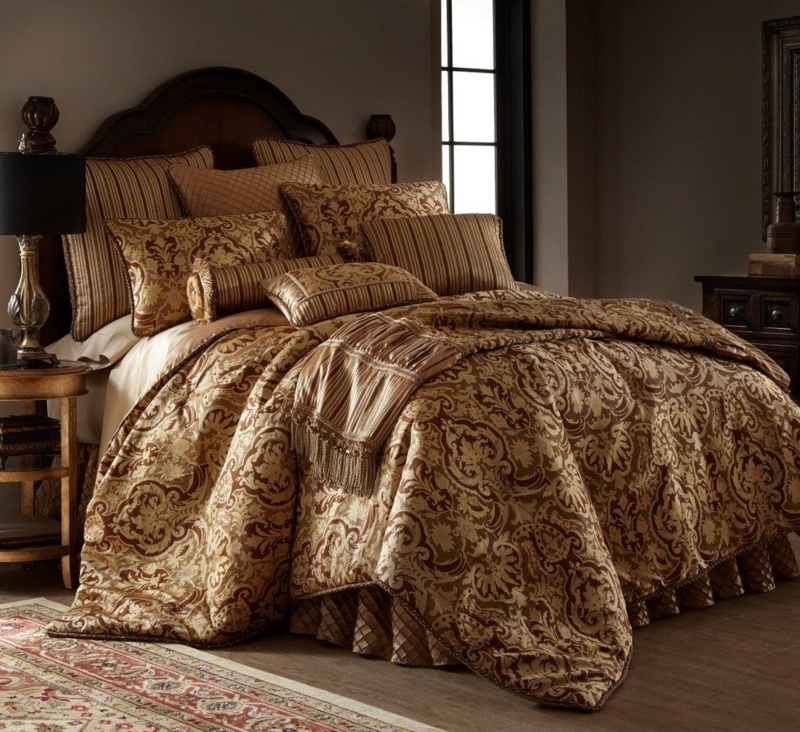 Comforter Set Ornate Gold Damask Pattern Bronze Tones