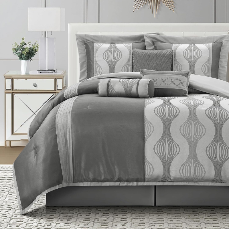 Comforter Set Tonal Grey Pinch Pleat, Quilted Bands