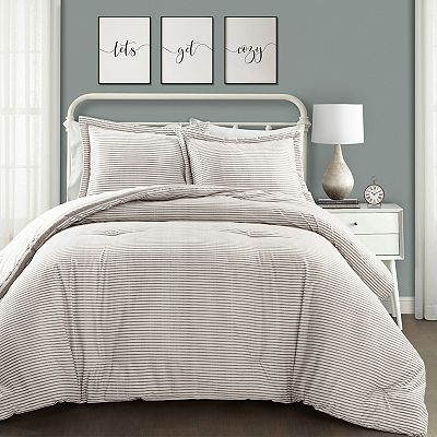 Comforter Set with Button Detailing, Comforter Set with Button Accents