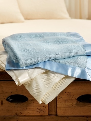 Cream Waffle Weave Throw Blanket with Classic Fringe Trim