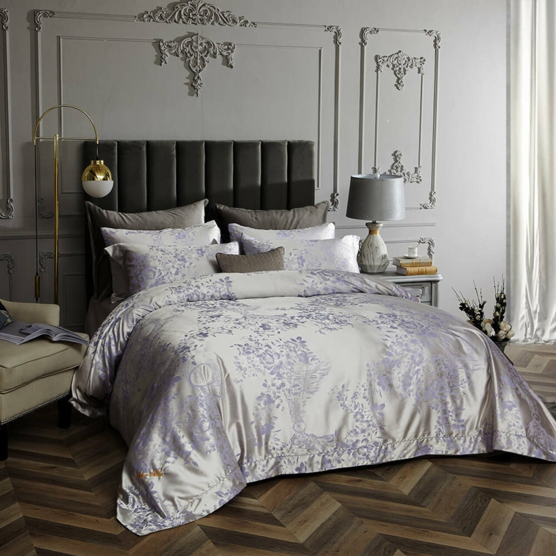 Duvet Cover Set with Sateen Sheen: Elegant Silver Jacquard Duvet