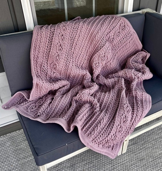 Fig Cable Knit Throw Blanket, Chunky Fig Cable Knit Throw