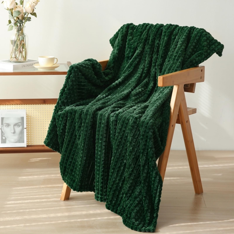 Fleece Throw Blanket Dark Green 3D Jacquard Grid Textured Plush