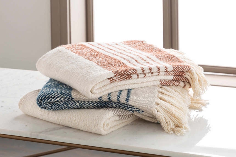 Hand Woven Throw Blanket Chunky Weave Diamond Motif Cream Brown