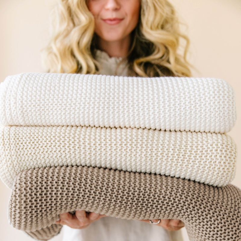Ivory Chunky Knit Throw Blanket with Modern Minimalist Style