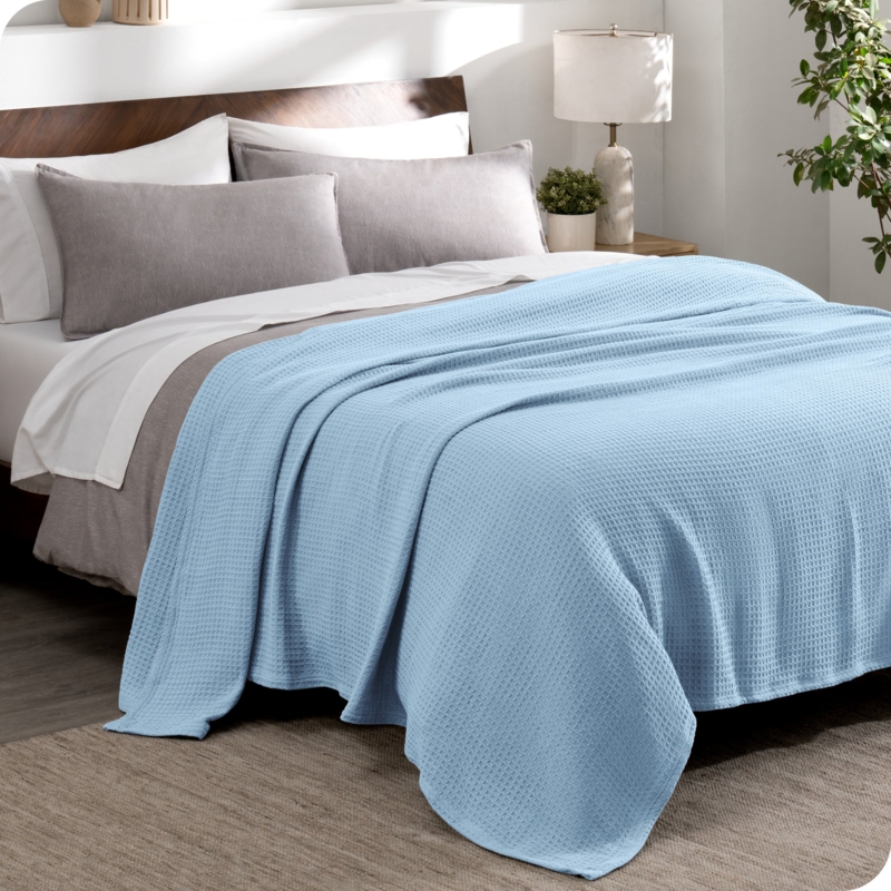 Light Grey Waffle Blanket with Honeycomb Texture and Hemmed Edge