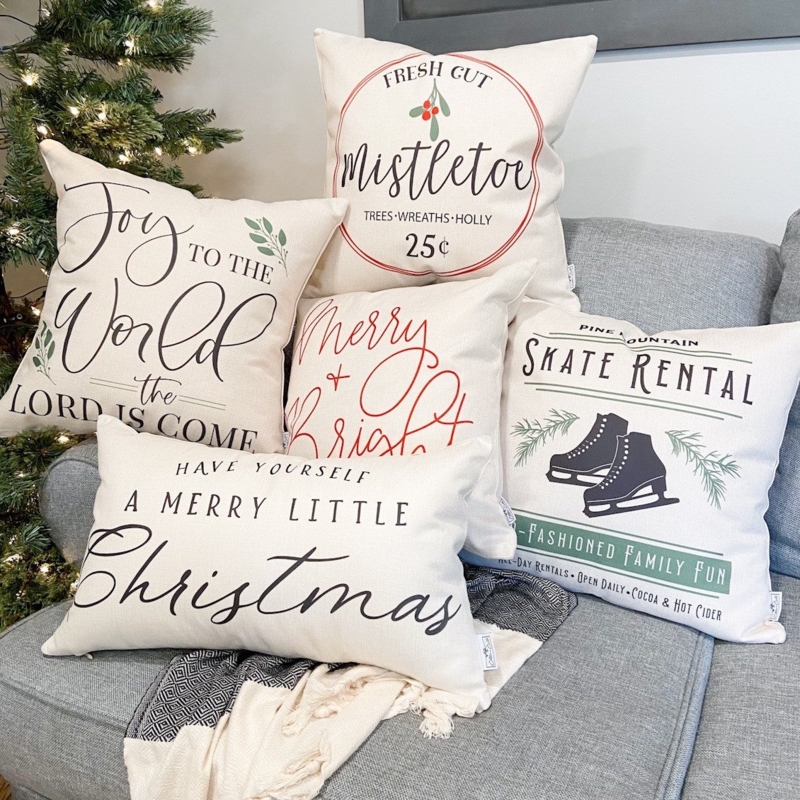 Lumbar Pillow: Holiday Typography, Wreath Graphic Accent