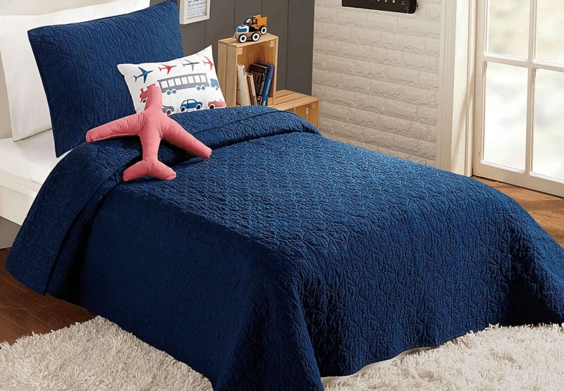 Oli Navy Blue Twin Comforter Set | Rooms to Go