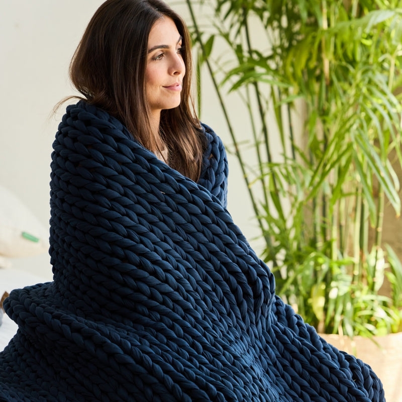 Oversized Loops Chunky Knit Weighted Blanket for Bedroom