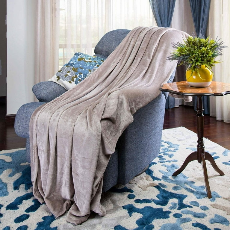 Plush Fleece Throw Blanket, Solid Mocha Brown, Soft and Warm (59 chars)