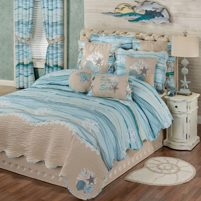 Quilt Set Shell Embroidery with Scalloped Edges and Vermicelli Quilting