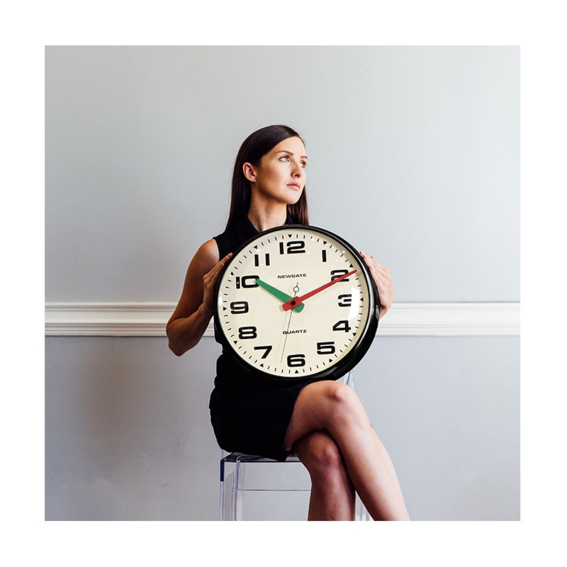 Retro Wall Clock Convex Glass Lens Glossy Black Finish Vintage Style