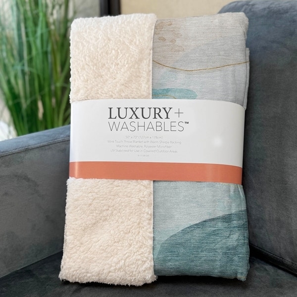 Reversible Cozy Neutral Blanket with Sherpa Lining