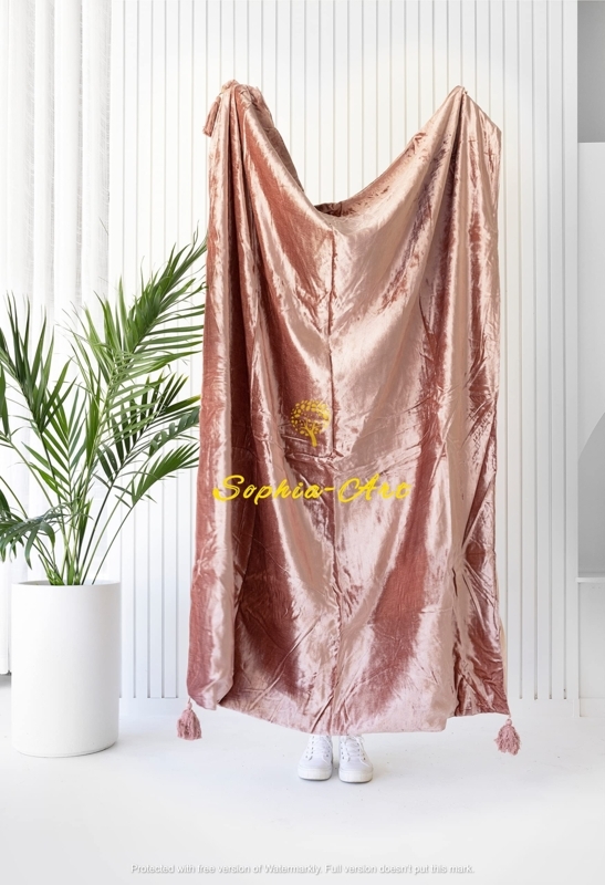 Rose Pink Crushed Velvet Throw Blanket with Chunky Corner Tassels