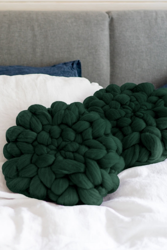 Round Chunky Knit Pillows, Set of 2 Forest Green Scandi Cushions