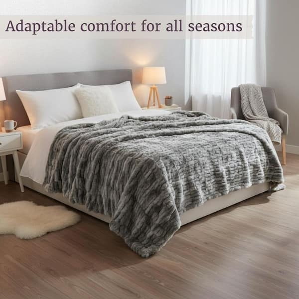 Ruched Faux Fur Throw Blanket Rippled Surface Silver Glam Finish