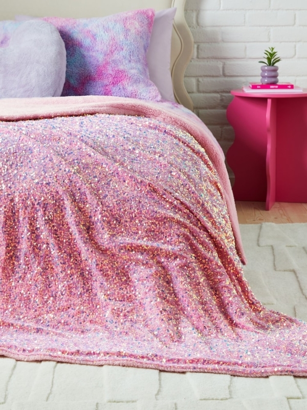 Sequinned Top Throw Blanket, Fleece Underside. Pink Sequin Throw Blanket