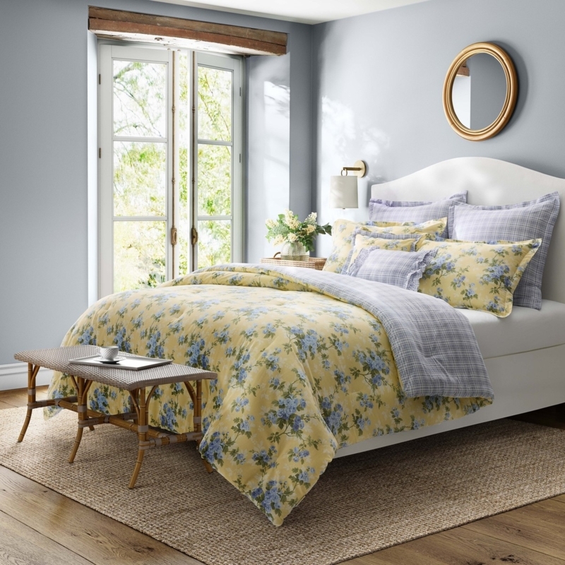 Sunny Yellow Botanical Floral Comforter Set with Reversible Design