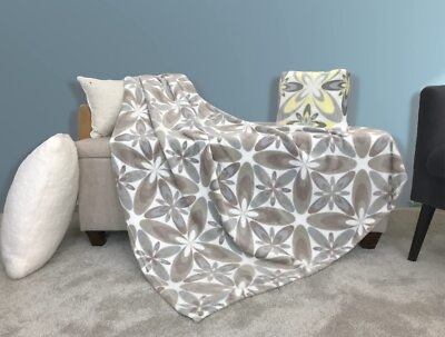 Throw Blanket Arched Geometric Pattern Retro Colors Fleece Mid Century