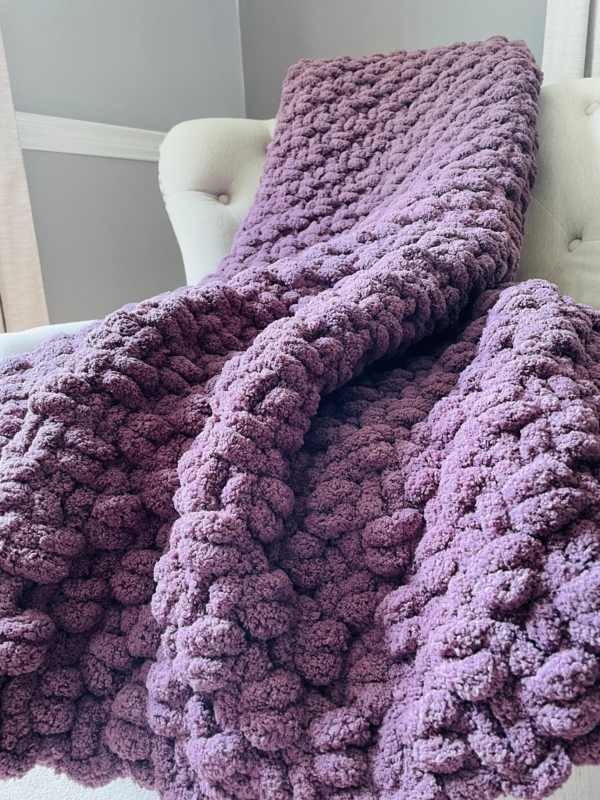 Throw Blanket, Braided Chunky Knit, Lilac Handmade Look Bohemian