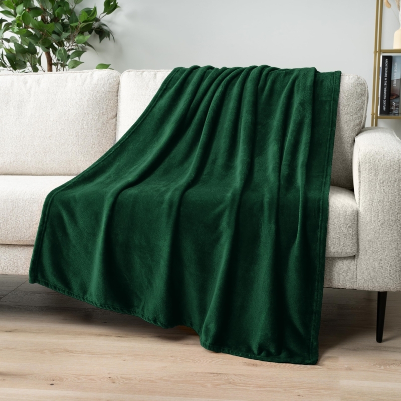 Throw Blanket Emerald Green Plush Velvet Microfiber Flannel Cozy