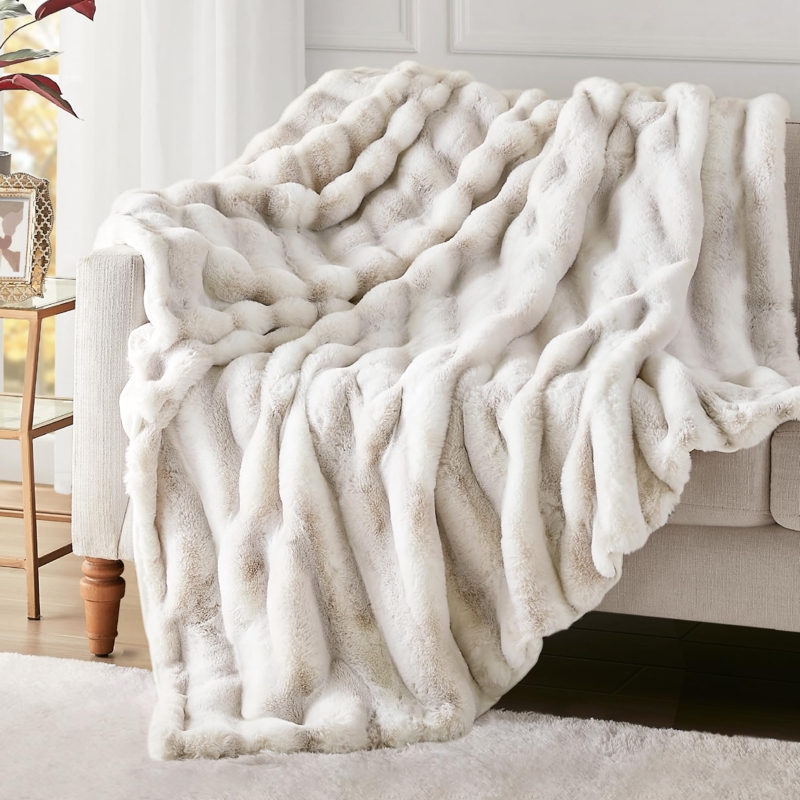 Throw Blanket: Frosted Tips & High Pile, Frosted Grey Blanket Styling