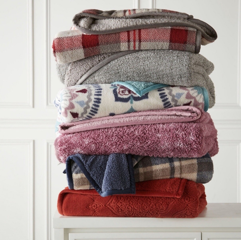 Throw Blanket Gray Marble Pattern Reversible Sherpa, Modern Oversized
