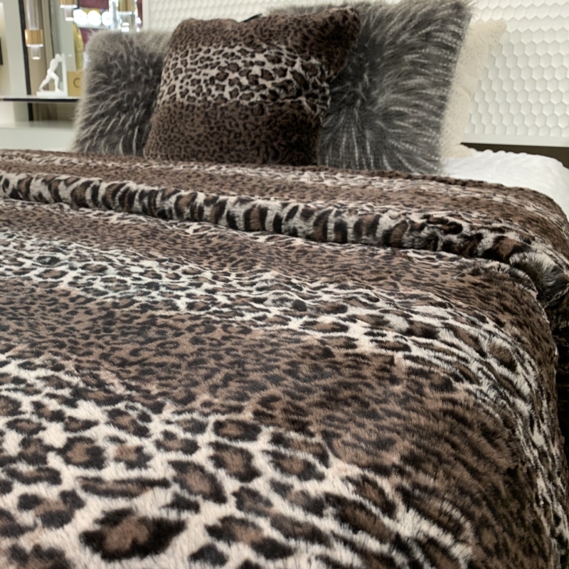 Throw Blanket in Chinchilla Style Faux Fur Leopard Pattern